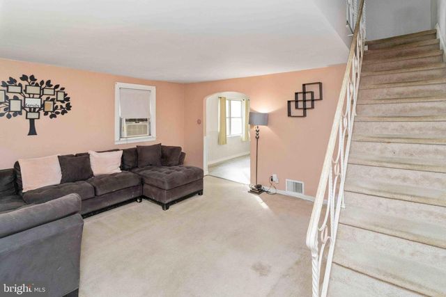 1130 FANSHAWE ST, Philadelphia, PA 19111