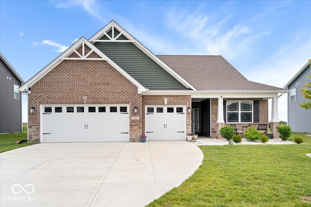 271 Dyson Drive, Whiteland, IN 46184