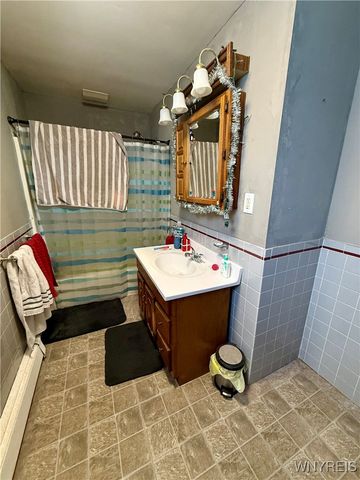 3692 1st Street, Hamburg, NY 14219