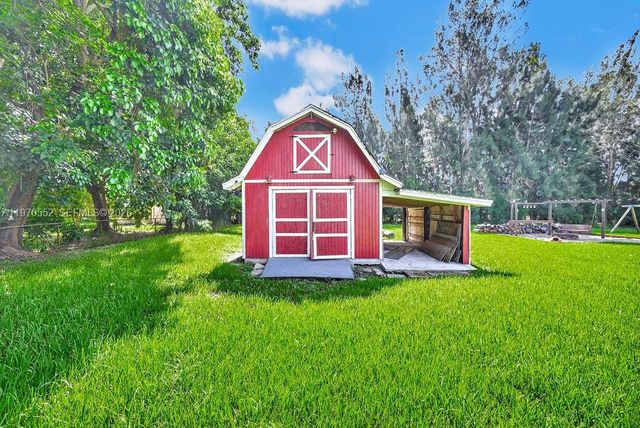 5300 SW 162nd Ave, Southwest Ranches, FL 33331