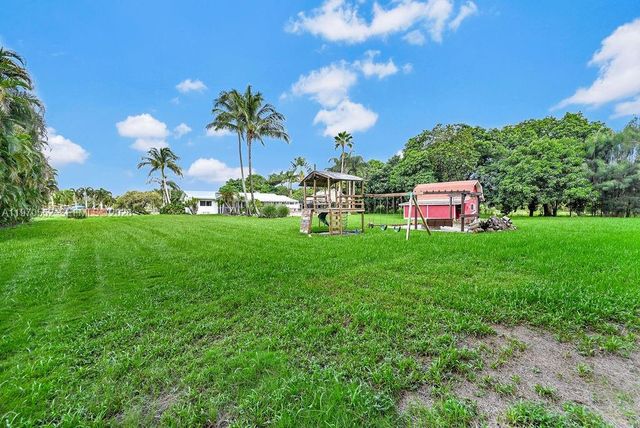 5300 SW 162nd Ave, Southwest Ranches, FL 33331
