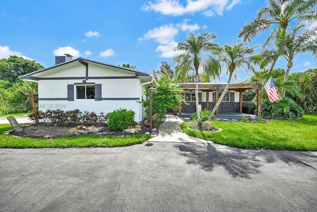 5300 SW 162nd Ave, Southwest Ranches, FL 33331