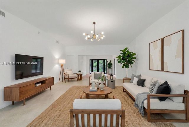 7132 SW 65th Ave, South Miami, FL 33143