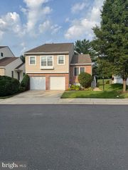 2418 SHADYWOOD CIR, Crofton, MD 21114