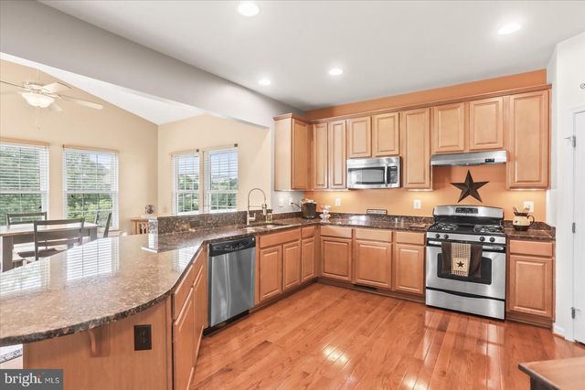 89 MALEK DR, Hanover, PA 17331