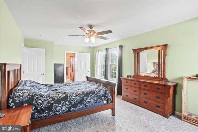 89 MALEK DR, Hanover, PA 17331