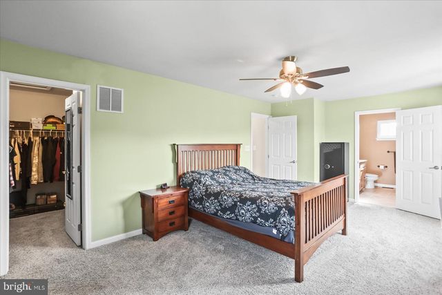 89 MALEK DR, Hanover, PA 17331