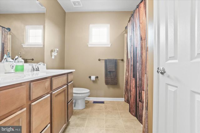89 MALEK DR, Hanover, PA 17331