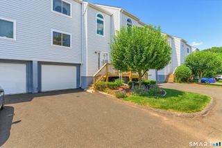 21 Wynwood Drive 21, Cromwell, CT 06416