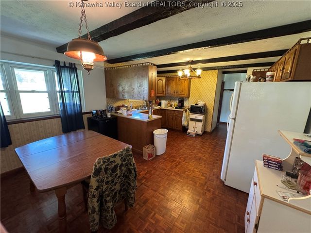 757 Grandview Avenue, Point Pleasant, WV 25550