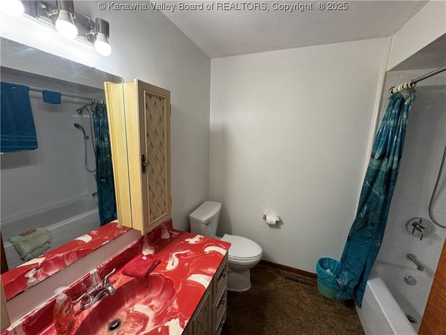 757 Grandview Avenue, Point Pleasant, WV 25550