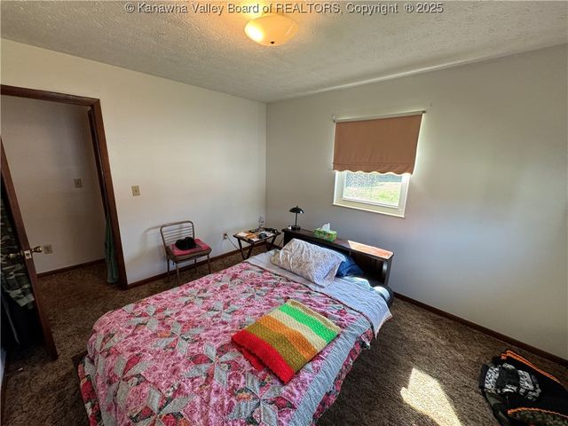 757 Grandview Avenue, Point Pleasant, WV 25550