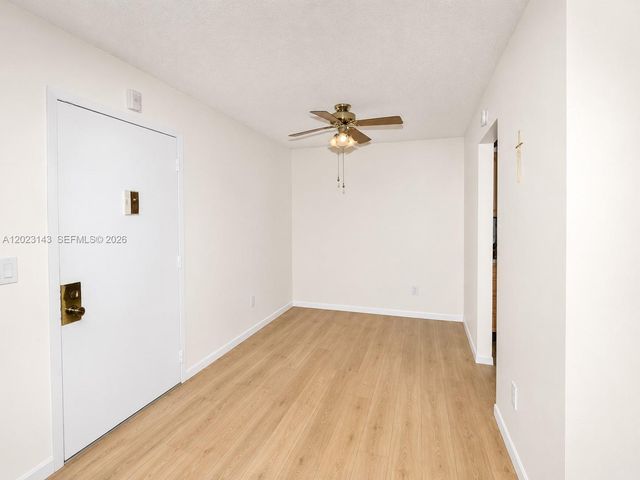 7985 SW 86th St 432, Miami, FL 33143