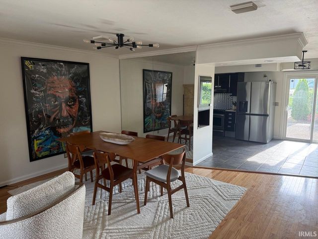 11545 Village Drive, Evansville, IN 47725