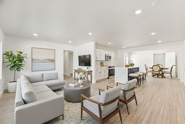 5818 Beldart Street, Houston, TX 77033