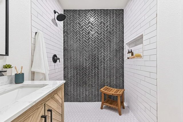 5818 Beldart Street, Houston, TX 77033