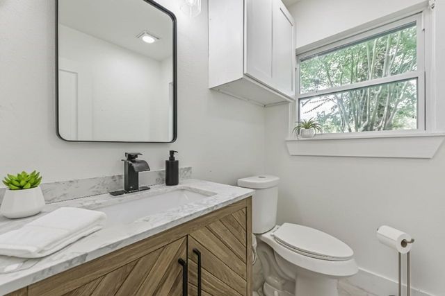 5818 Beldart Street, Houston, TX 77033