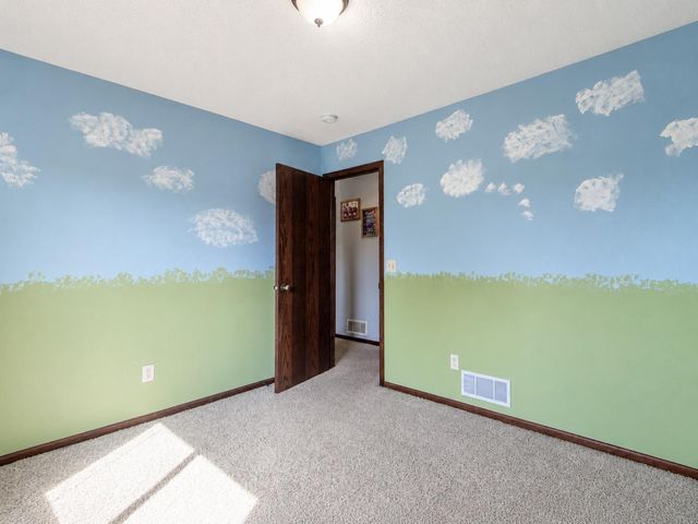 100 Olympic Court, Mankato, MN 56001
