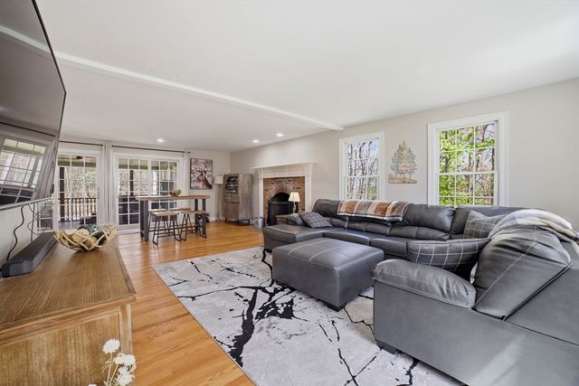 8 Alstead Path, Millbury, MA 01527