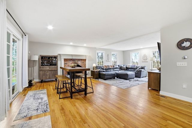 8 Alstead Path, Millbury, MA 01527