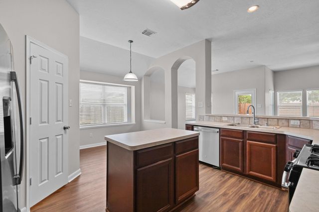 19830 Sternwood Manor Drive, Spring, TX 77379