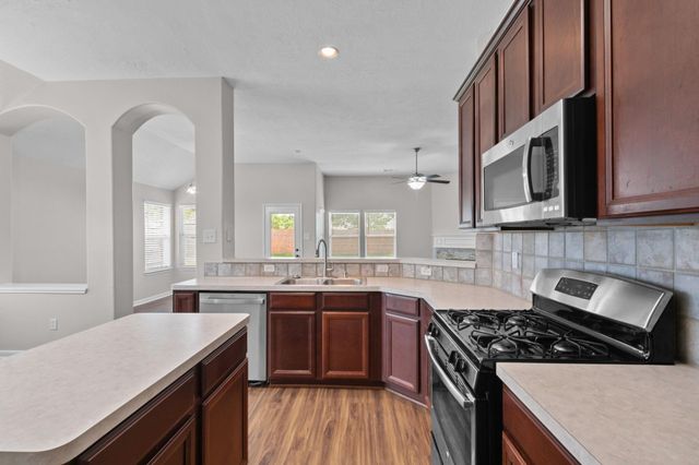 19830 Sternwood Manor Drive, Spring, TX 77379