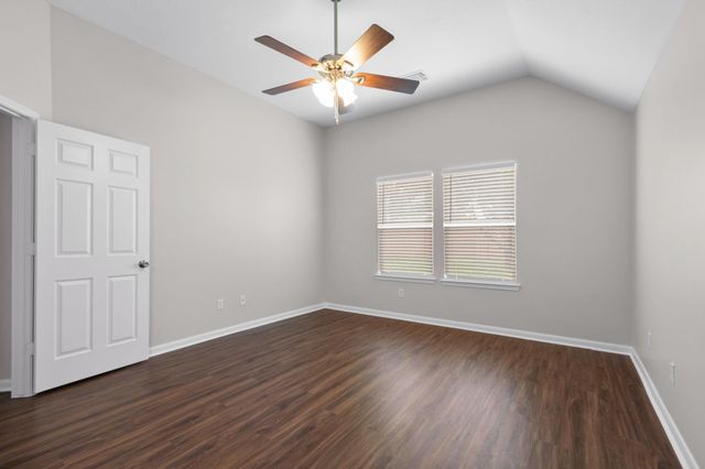 19830 Sternwood Manor Drive, Spring, TX 77379