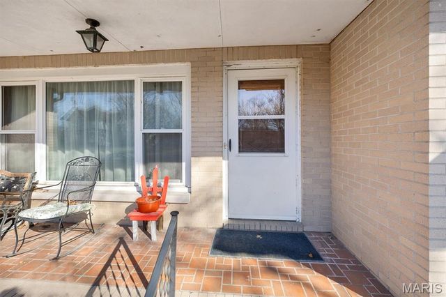 205 W Magnolia Street, Marine, IL 62061