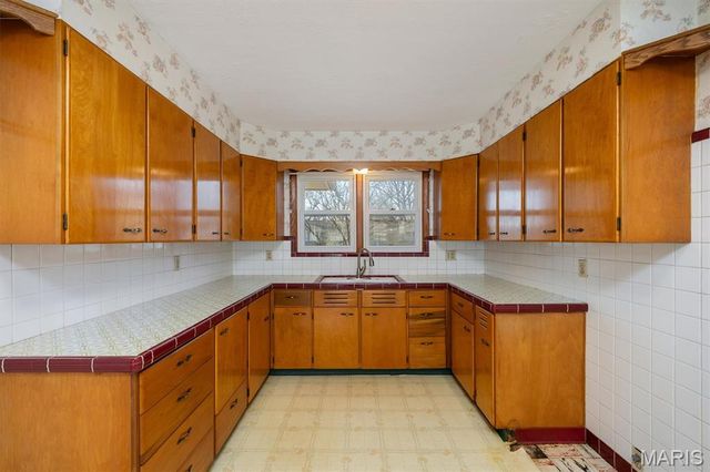 205 W Magnolia Street, Marine, IL 62061