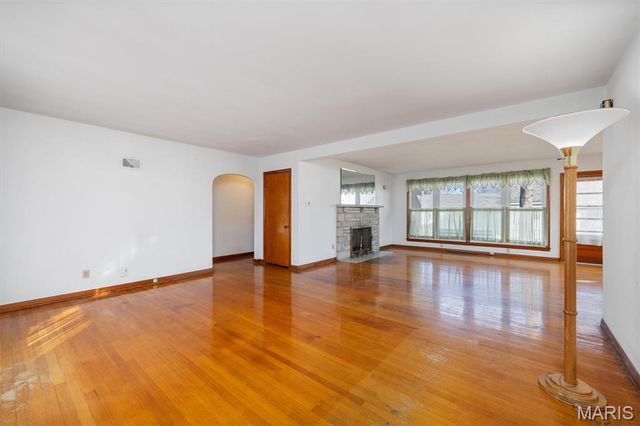 205 W Magnolia Street, Marine, IL 62061