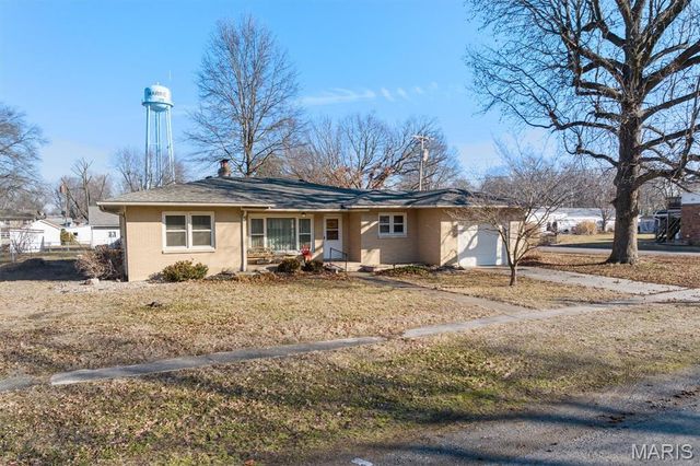 205 W Magnolia Street, Marine, IL 62061