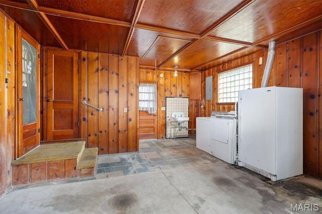 205 W Magnolia Street, Marine, IL 62061