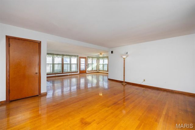 205 W Magnolia Street, Marine, IL 62061