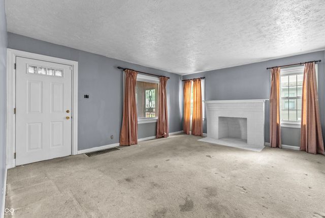 3744 Kinnear Avenue, Indianapolis, IN 46218