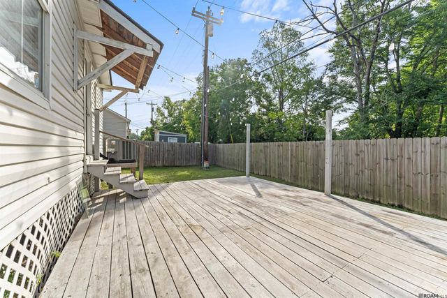 25400 Homestead Dr, Denham Springs, LA 70726