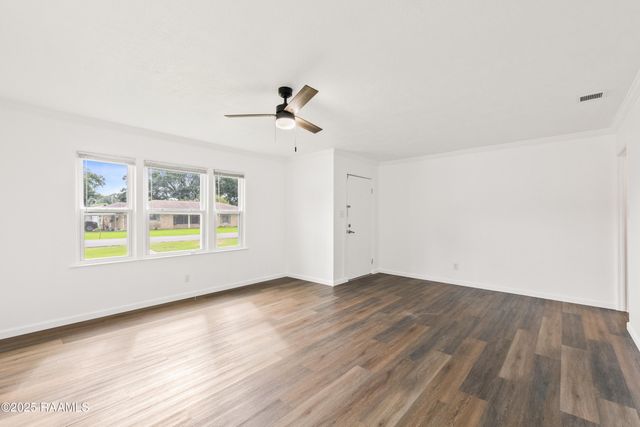 209 N Avenue North, Crowley, LA 70526