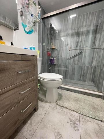 3021 Ellesmere B 3021, Deerfield Beach, FL 33442