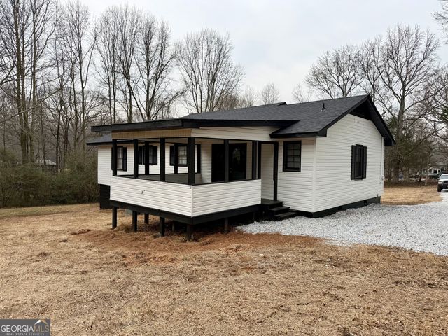 82 Hubbard Street, Bowersville, GA 30516