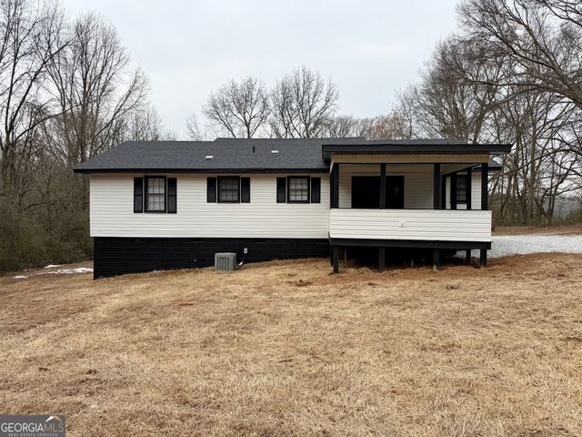 82 Hubbard Street, Bowersville, GA 30516