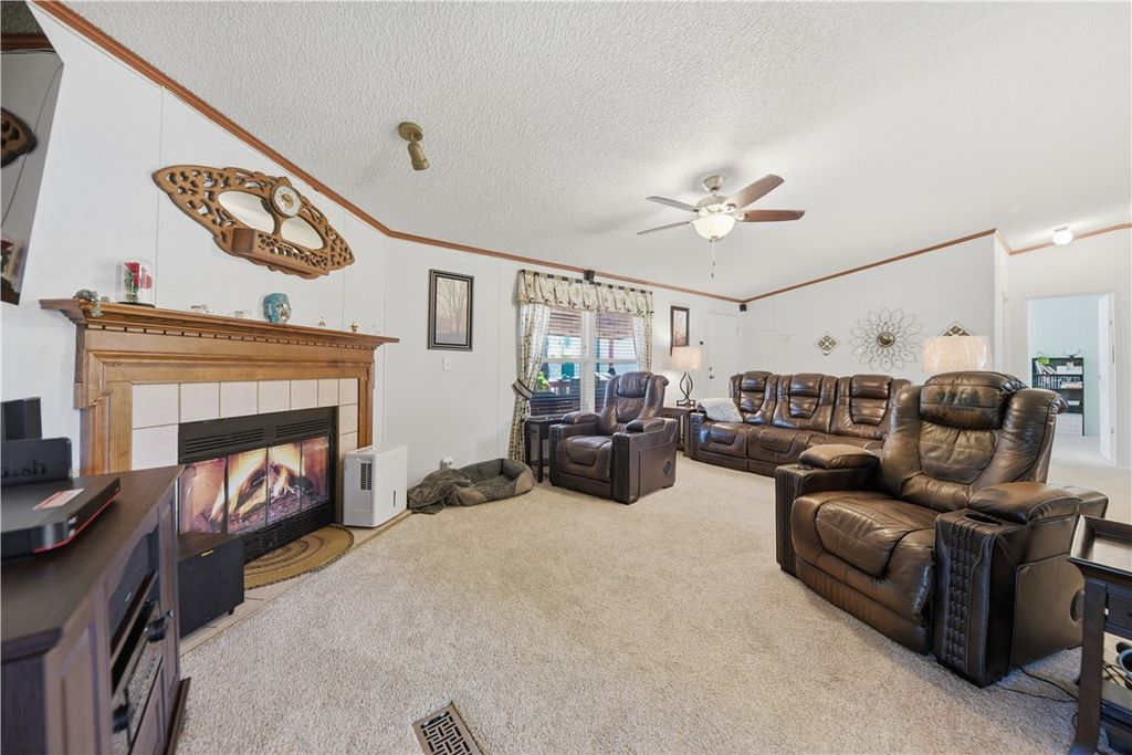 407 Gaywood Lane, Somerville, TX 77879 — photo 5