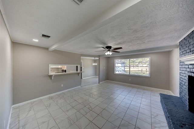 361 Dawn Hill Drive, Friendswood, TX 77546