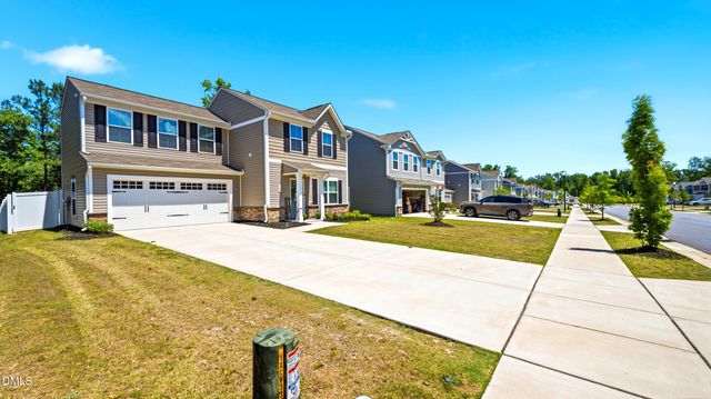 320 Golden Plum Lane, Zebulon, NC 27597