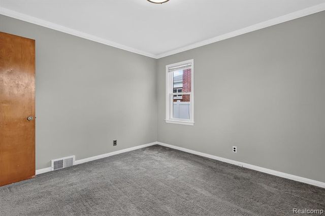 1215 Goddard Street, Wyandotte, MI 48192