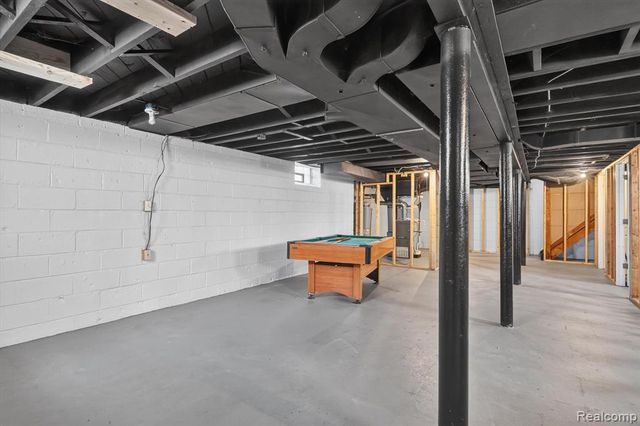 1215 Goddard Street, Wyandotte, MI 48192