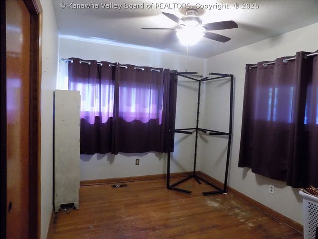 4910 Washington Avenue Se, Charleston, WV 25304
