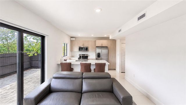 229 NW 12th Court, Florida City, FL 33034