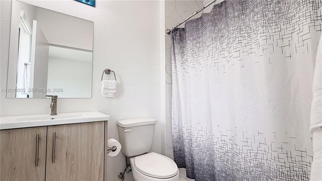 229 NW 12th Court, Florida City, FL 33034