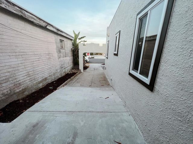 74 Nile St, San Diego, CA 92104