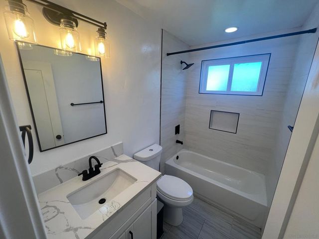 74 Nile St, San Diego, CA 92104