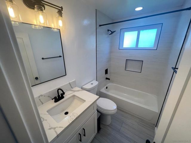 74 Nile St, San Diego, CA 92104